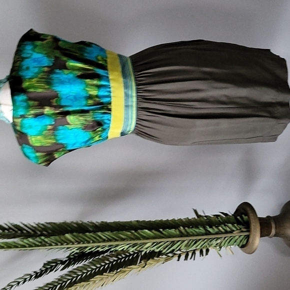 Hype multi color deep vee 100% silk dress NWT - Picture 2 of 13